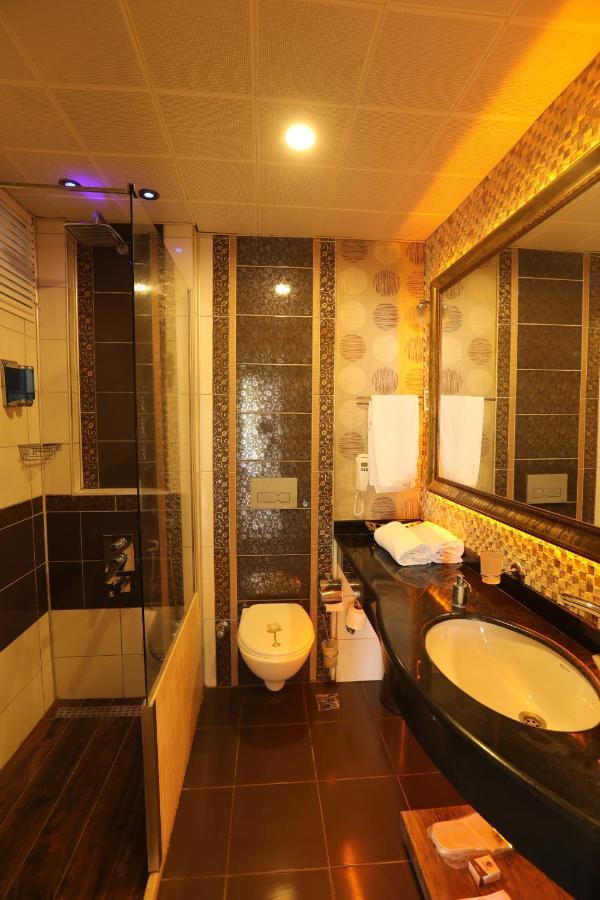 Unluselek Hotel อานามูร์ ภายนอก รูปภาพ