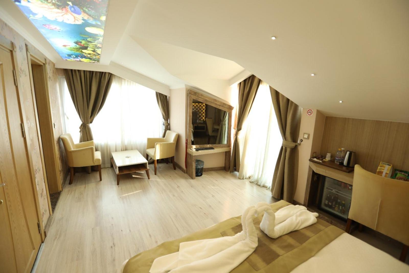 Unluselek Hotel อานามูร์ ภายนอก รูปภาพ