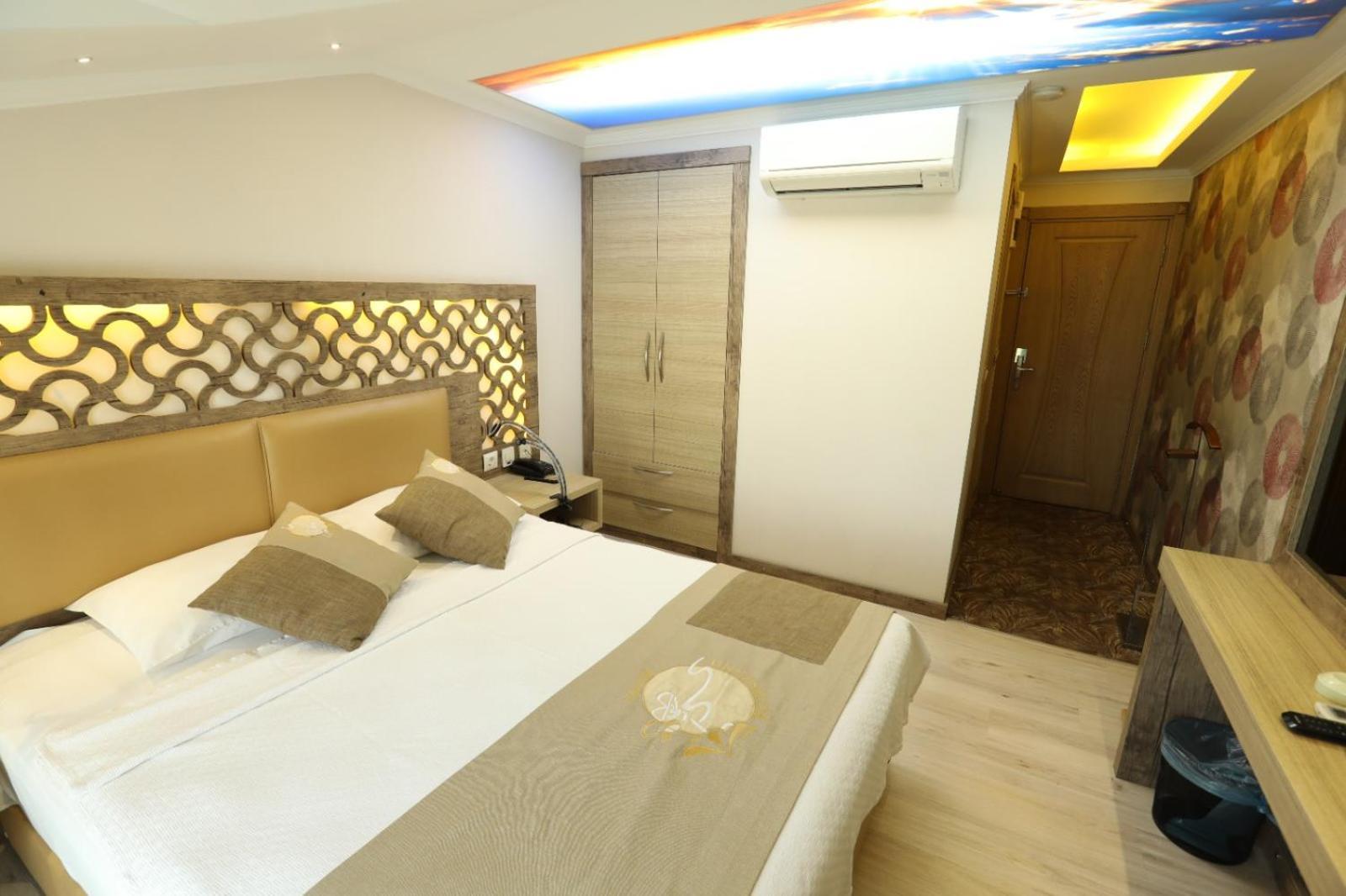 Unluselek Hotel อานามูร์ ภายนอก รูปภาพ